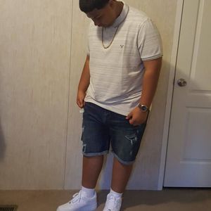 Meet your Posher, Yomar a.